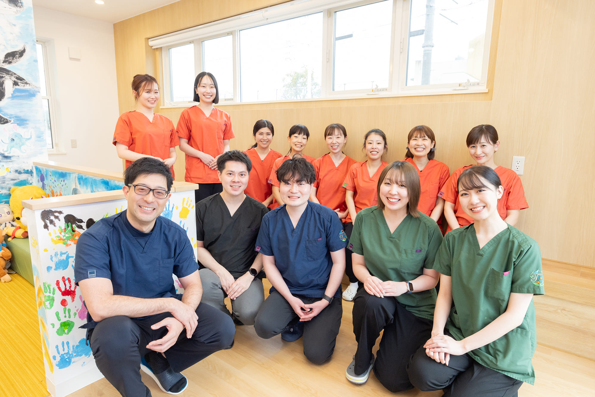 子供が楽しく治療ができる天井TV完備